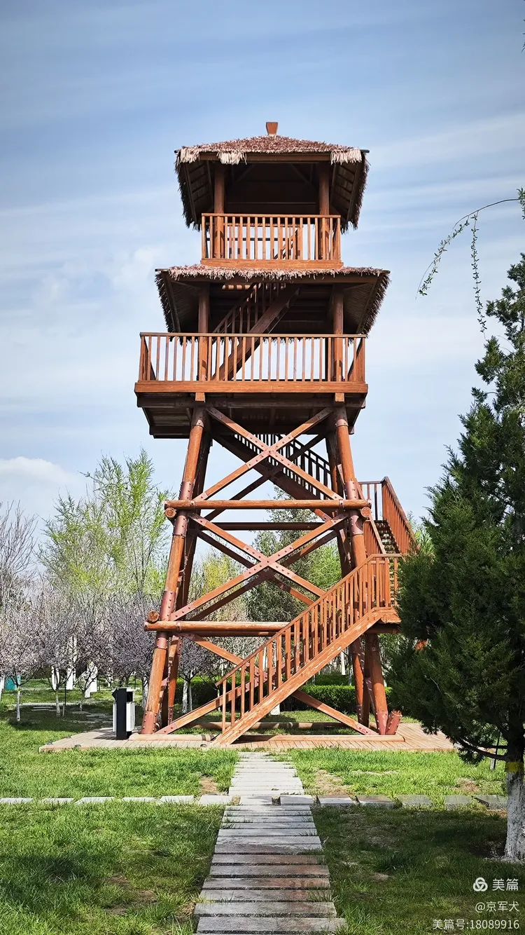 可克达拉市伊犁河风光